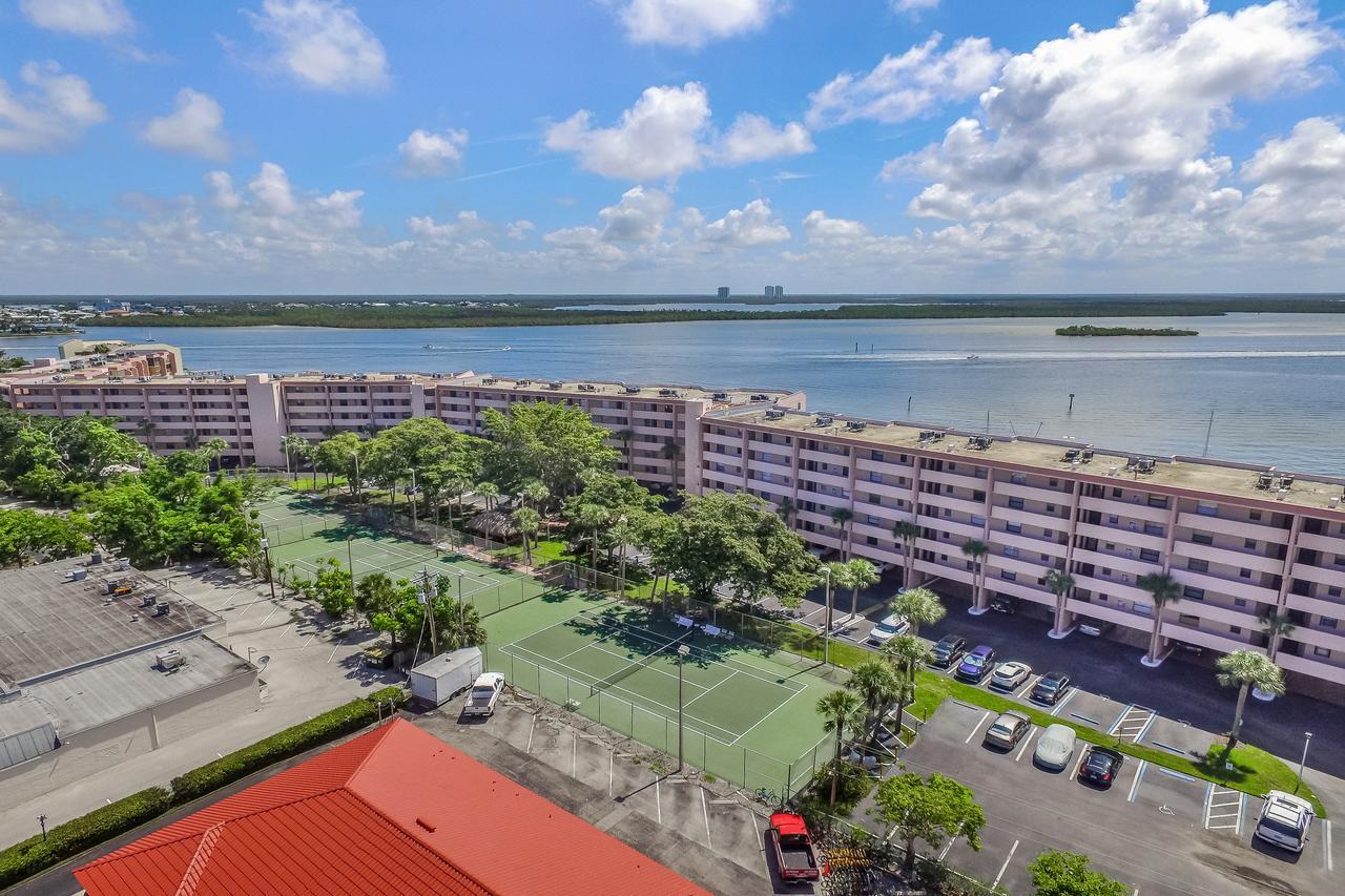 Riverside Club Марко Айленд Экстерьер фото